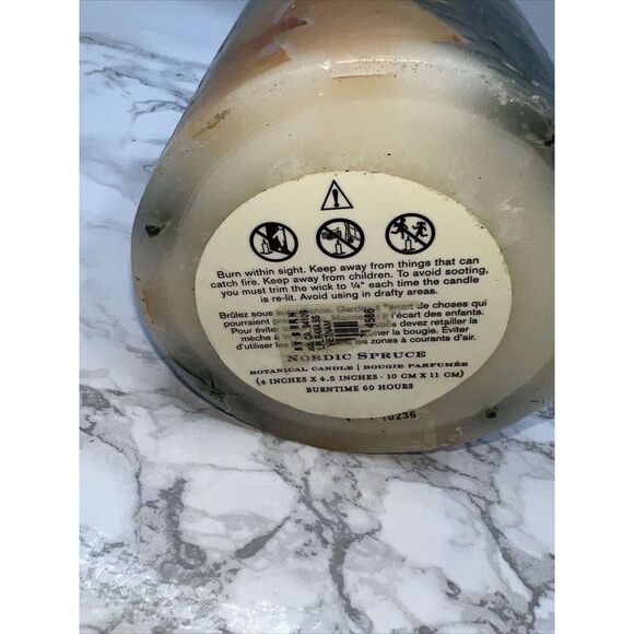 POTTERY BARN Nordic Spruce Botanical Candle-60 Hour burn time - Picture 3 of 4